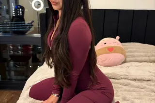 Petite & Pretty 🥰💕 Facetime Calls Available!! - Image 4