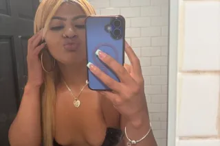 Colombian Baddie 🥰🥰 - Image 1