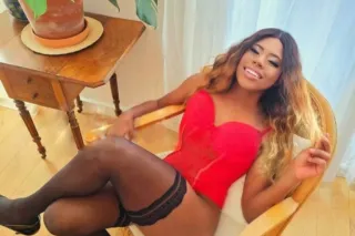 Hermosa, dulce y bonita, mega sexy, transexual. - Image 1