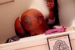 UPSCALE BADDIE IN TOWN FOR A GOOD TIME NOT A LONG TIME 😜🫶🏾👀*ask about my specials - Image 1